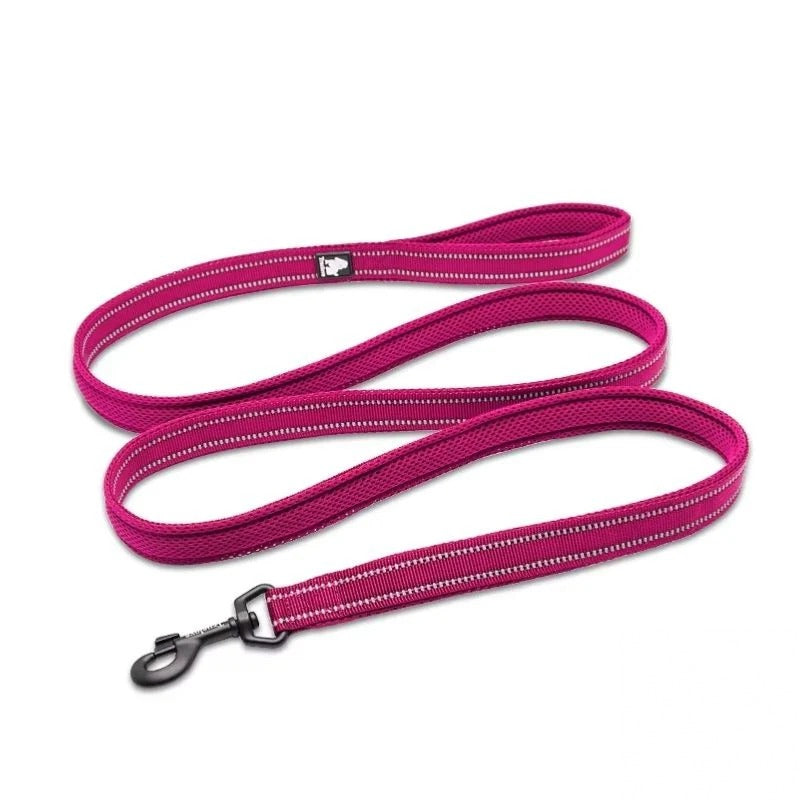 DogLove Pro Signature Lead in Pink laid out flat, showing the reflective stitching and clip